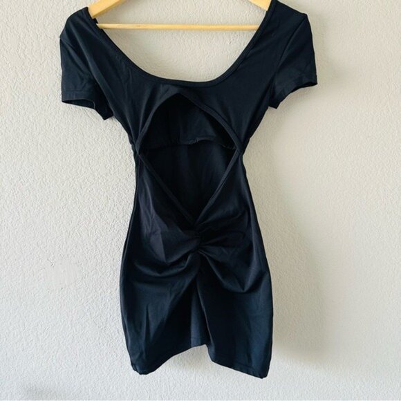 One-Piece Workout Jumpsuit S V Back Scrunch Yoga Romper Sleeveless - Picture 3 of 8